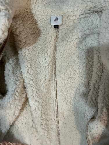 CAbi 3908 McQueen Jacket Tan Faux Shearling Full Zip Sz Small - Bild 5 von 5
