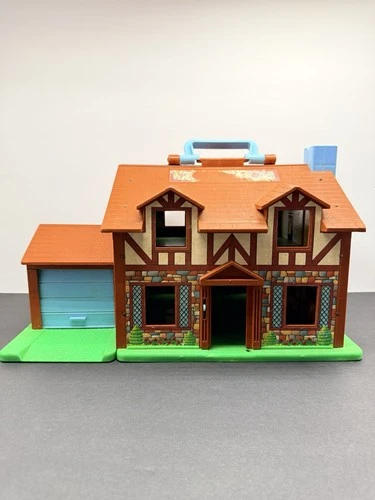 Vintage Fisher Price Little People Tudor House #952 Carry Handle Dollhouse