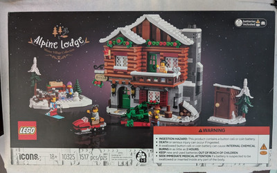 LEGO 10325 Icons: Alpine Lodge Holiday Christmas Bonus Santa See Pics.