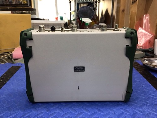 Anritsu MT8222A BTS Master 100 kHz -4 Ghz Vna 7.1 GHz Handheld Spectrum Analyzer - Picture 18 of 22