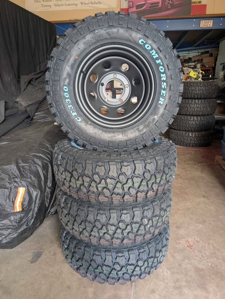 Landrover Defender Deep Dish modular wheels + 285/70x17 MT tyres 90 110 ...