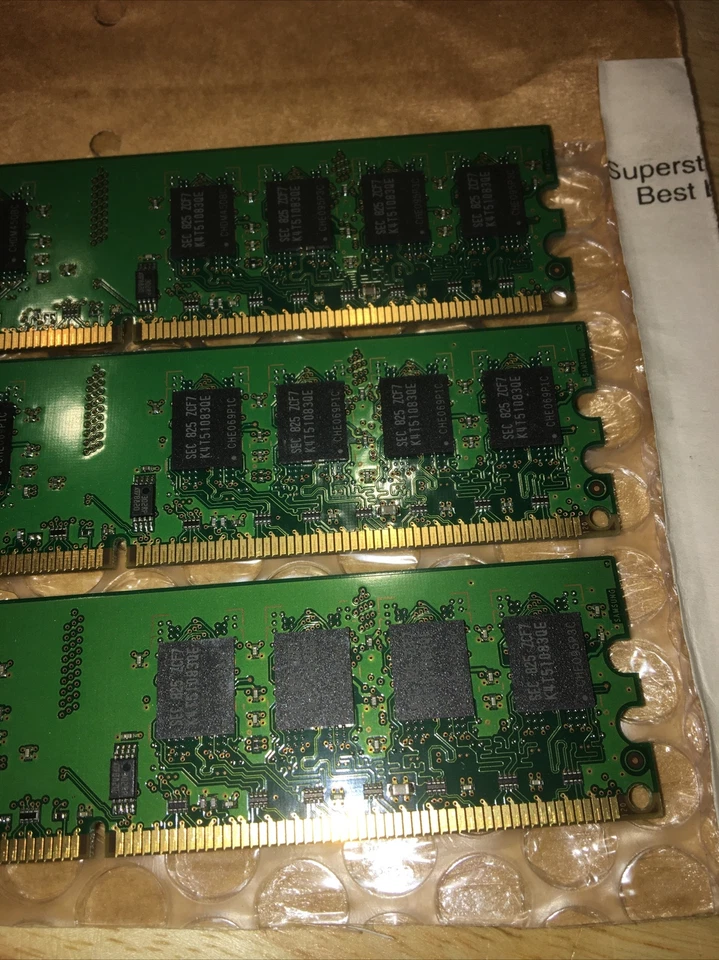 (3 x1GB) Samsung M378T2953EZ3-CF7 PC2-6400U DDR2 RAM - Image 3 of 4
