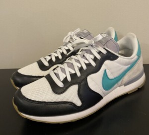 nike internationalist id