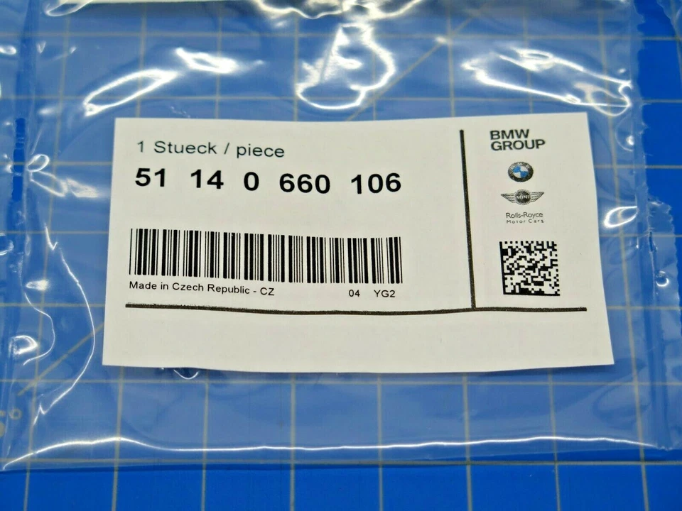 Mini asas emblema frontal fabricante de equipamento original Mini Cooper S R52 R53 2002-2008 51140660106 - Imagem 2 de 3