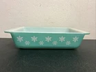 VINTAGE PYREX BLUE WHITE SNOWFLAKE CASSEROLE DISH TURQUOISE