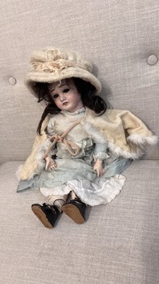 1890 s LIMOGES / S.F.B.G Unrestored French Paris Poupée Doll + Bisque Head