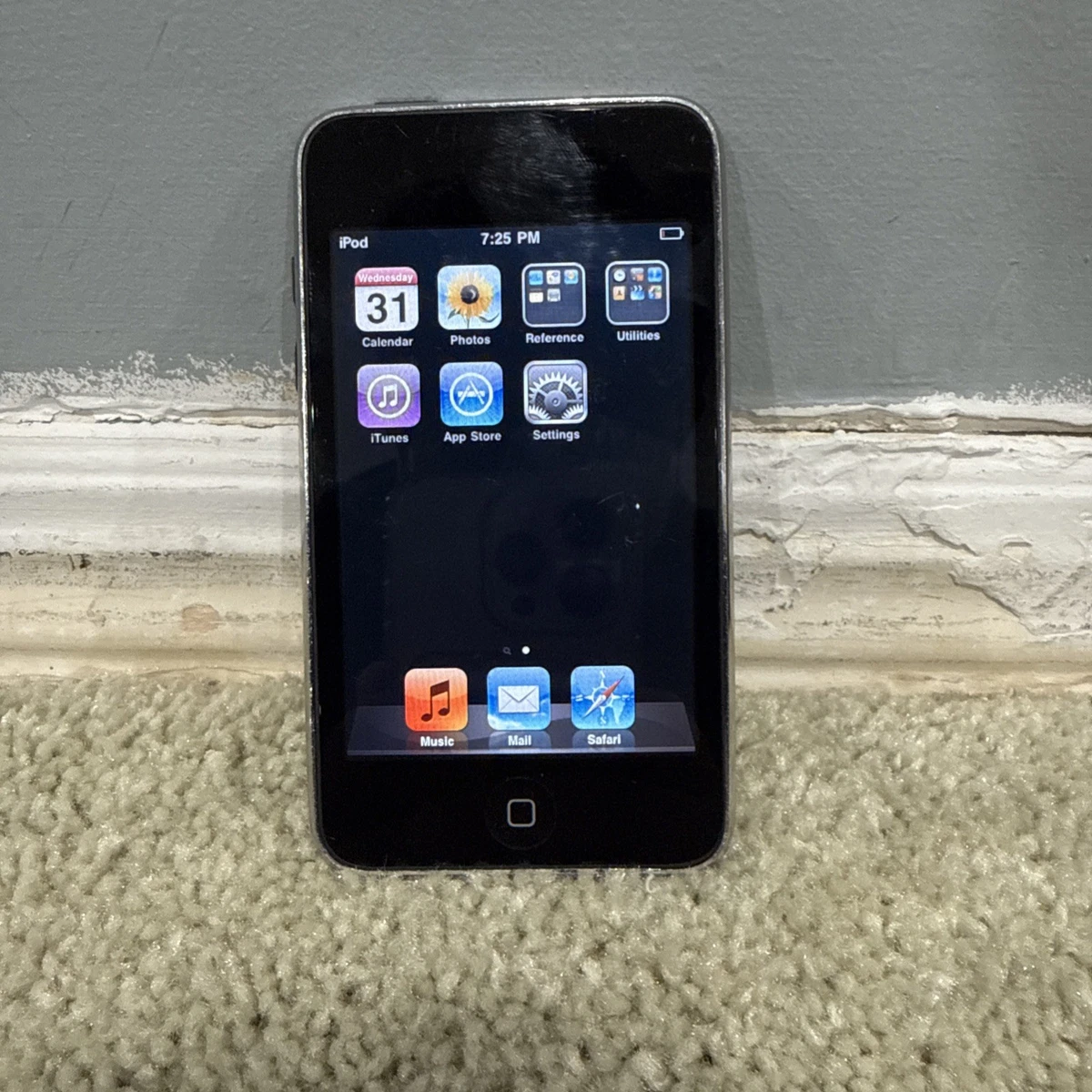 【新品未使用】Apple iPod Touch 8GB シルバー Refurbished Apple iPod Touch 7th Generation A2178 Silver 32GB