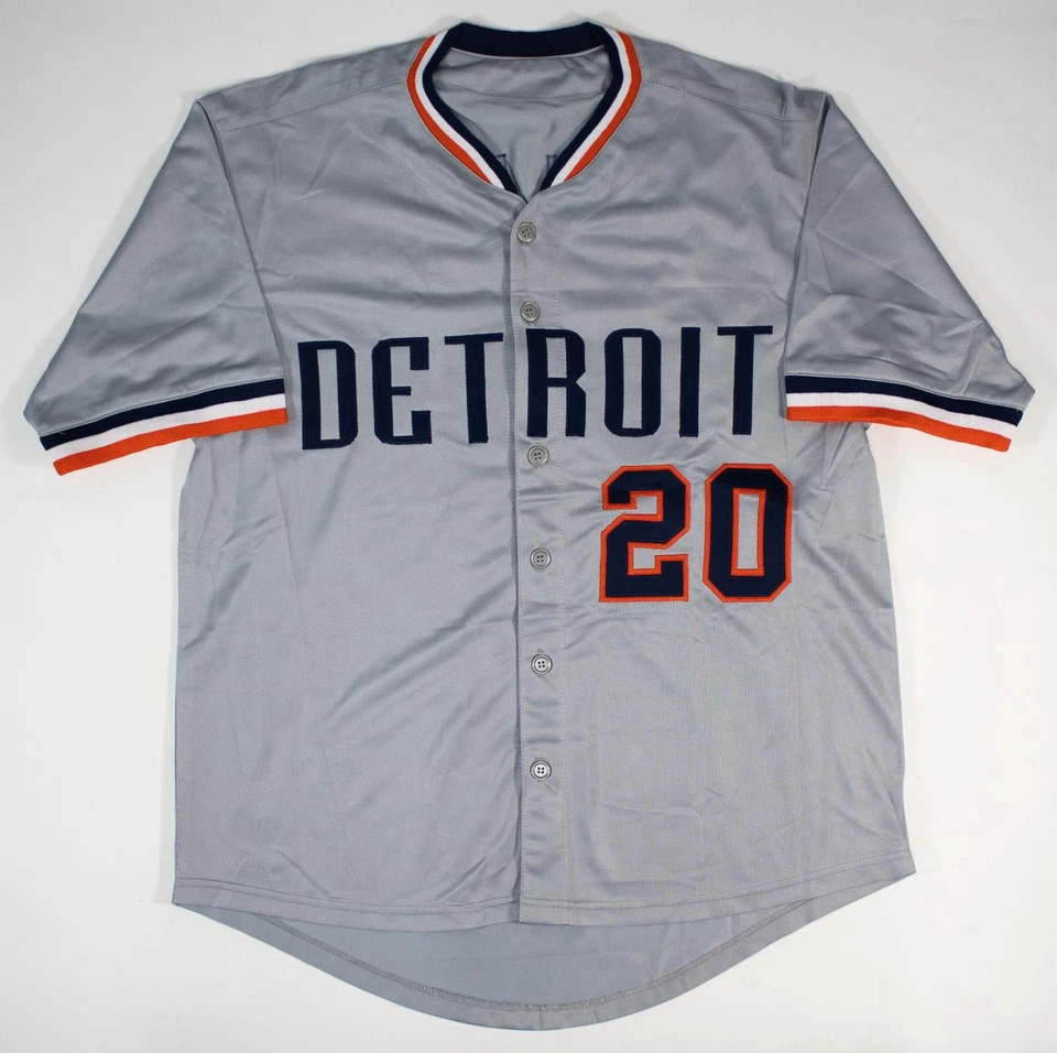 Camiseta personalizada firmada por Mickey Tettleton de los Tigres de Detroit (certificada por Beckett Witness) Foto 3 de 3