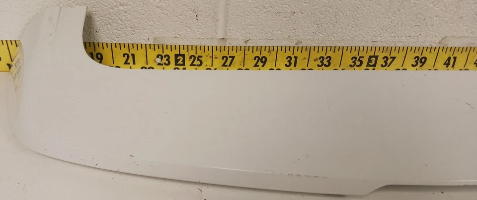 Used OEM GM White Rear Liftgate Spoiler/Wing 2013-2019 Buick Encore (LI60) - Изображение 2 из 4