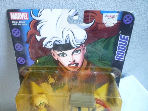 NISP Vtg X-Men Classics Rogue Action Figure Marvel Toy Biz Missile Firing 2000 - Picture 2 of 11