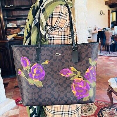 Coach Rose floral Bouquet Print Reversible tote handbag/wallet/Wristlet NWT