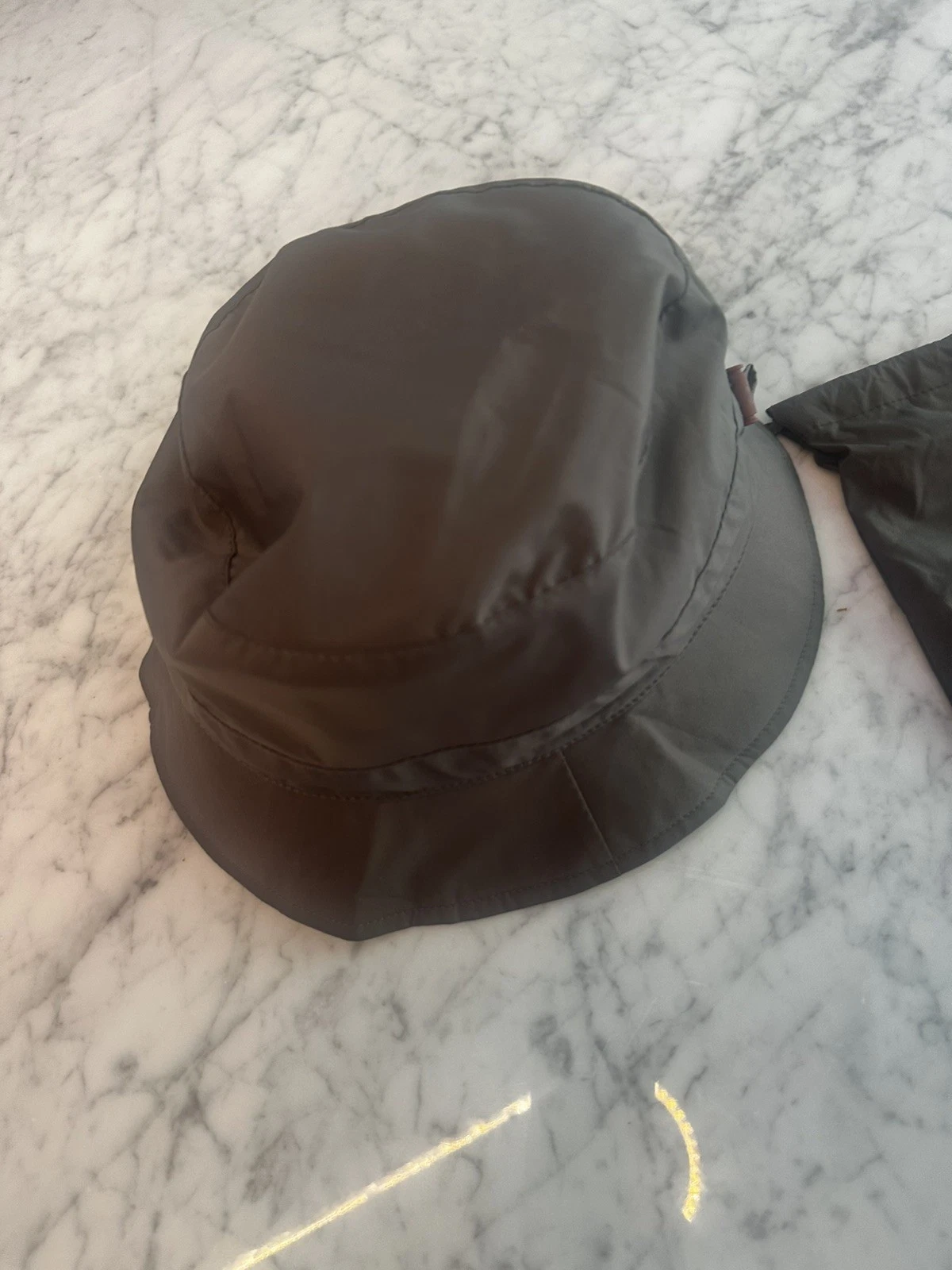 Loro Piana Bucket Hat - Size L - grey - Very cool!
Opens in a new window or tab