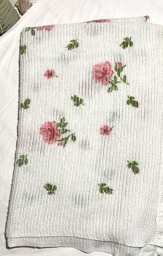 **RARE** *VINTAGE* Acrylic Waffle Weave Blanket - Satin Trim - Roses - 92”x68” - Picture 5 of 13