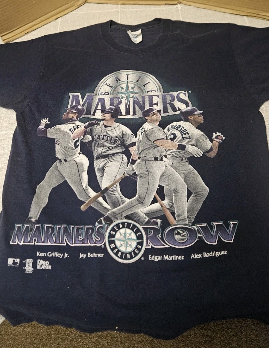 FILA T shirt vintage Seattle Mariners Row 1997 Griffey Buhner Martinez Rodriguez