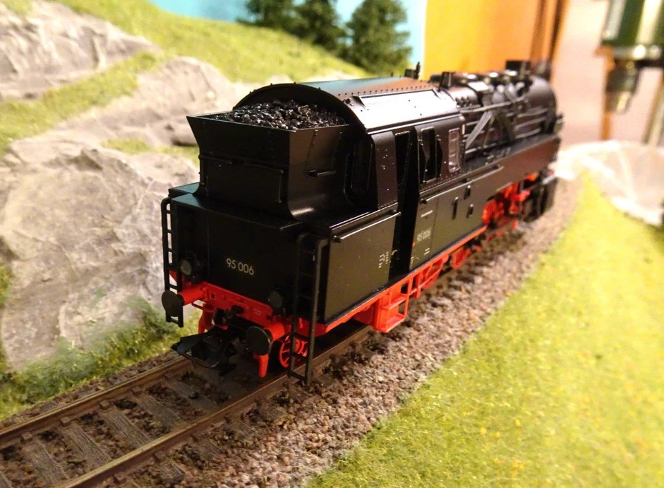 TRIX 22295 DAMPFLOKOMOTIVE BR 95.0 der DB EPOCHE III DIGITAL NEU!!!!r - Bild 4 von 4