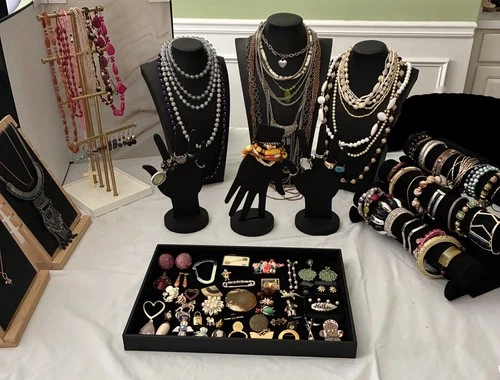 Estate Costume Jewelry Lot 115 Piece Mixed Metals Vintage Modern Variety 2601