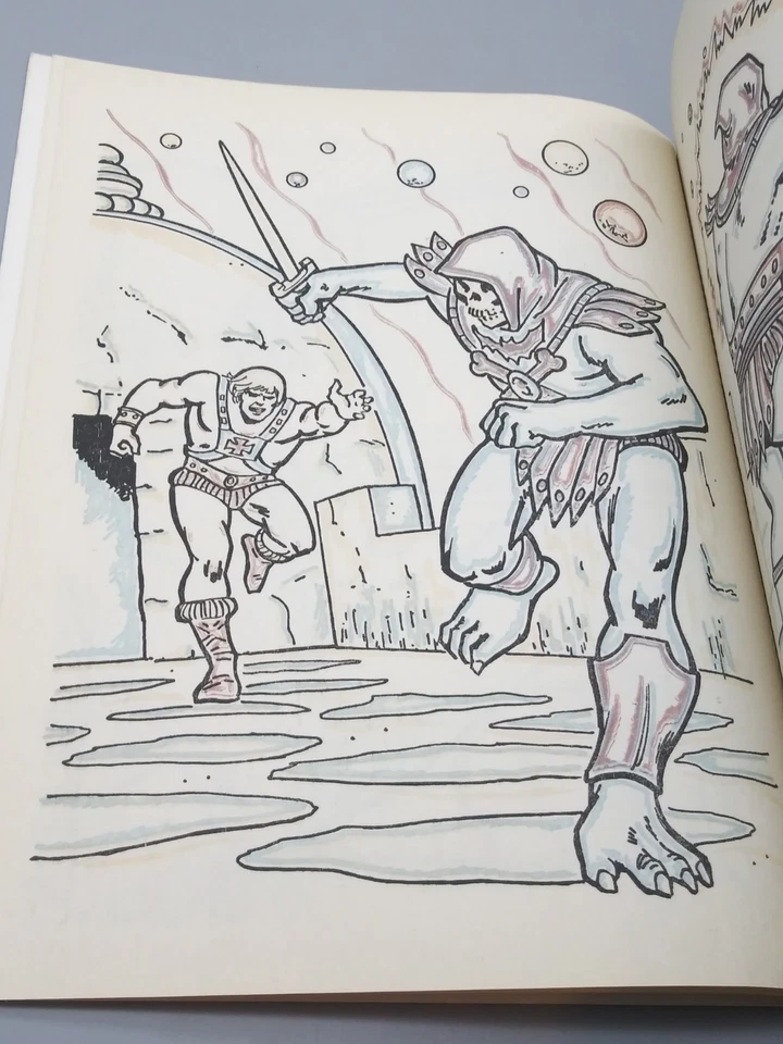 1983 VINTAGE MASTERS OF THE UNIVERSE MOTU PAINT WITH WATER GOLDEN BOOK PRE-OWNED Foto 4 de 4