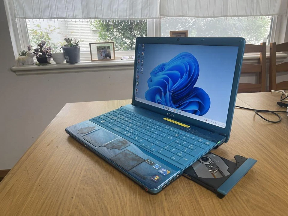 SONY VAIO PCG-71311N Note PC Laptop PC HDD 500GB RAM 4GB CPU Core i3 M480 WIn11B - Image 2 of 4