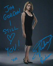 ERIN RICHARDS signed Autogramm 20x25cm GOTHAM in Person autograph COA