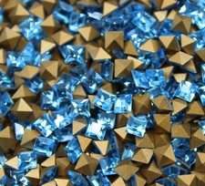 Swarovski 4401 - Square Fancy Stone - 3mm - 20 pieces per pack - Vintage