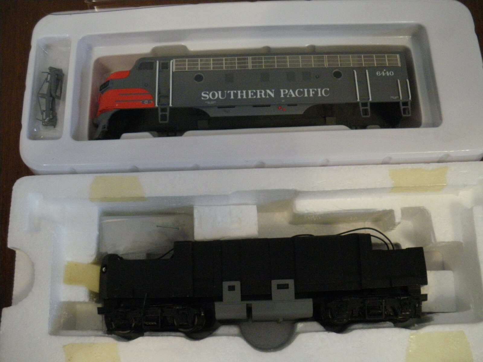 Picture 1 of 6