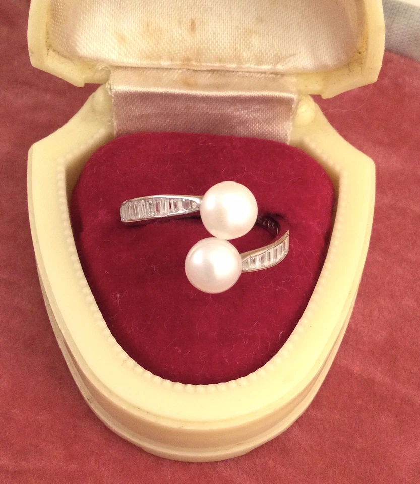 Vintage Jewelry White Gold Ring Pearls Sapphires Antique Deco Jewelry size 7 O - Image 2 of 4