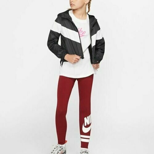 Chaqueta Windrunner Nike Talla Grande Niños CV9659 010 Negra/Blanca Precio de venta sugerido por el fabricante $65 - Imagen 3 de 3