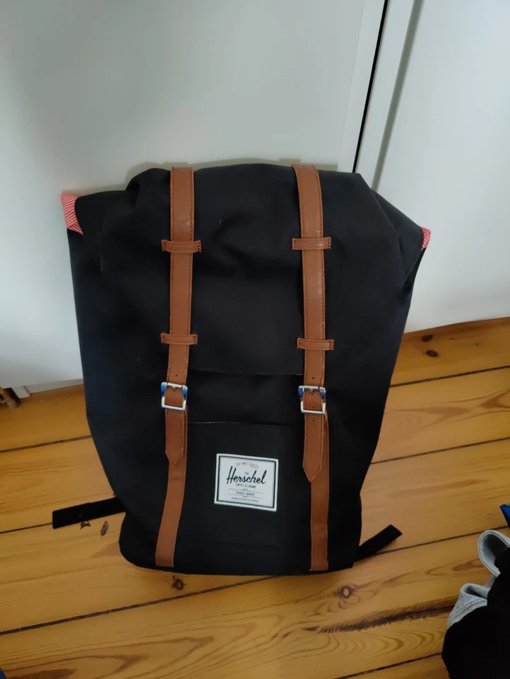 Herschel Retreat Classics Rucksack Schwarz, 17L