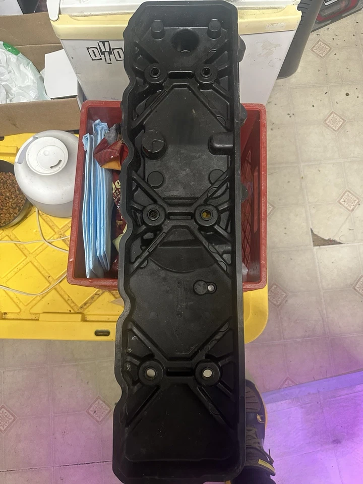 2008 - 2018 Cummins 6.7L ISB Diesel Engine Valve Cover Part Number 4944083 - Image 3 of 3