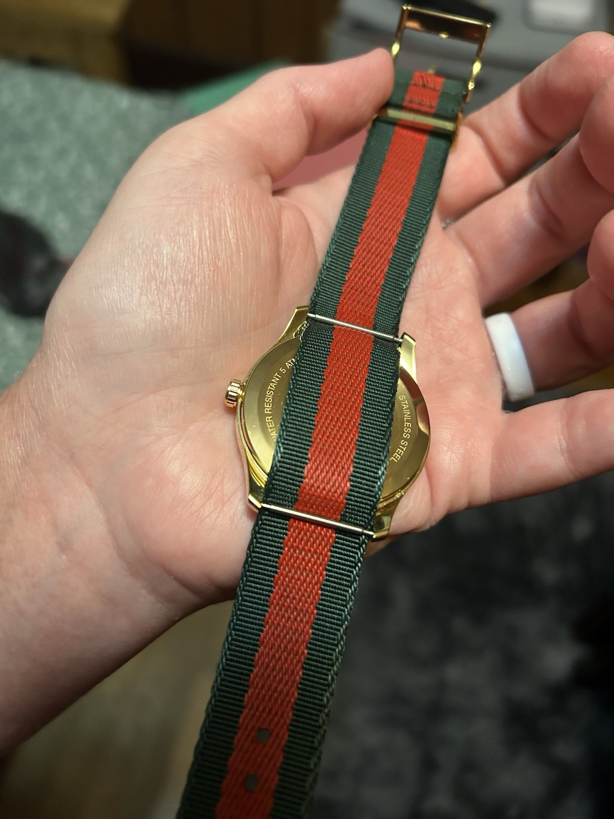 authentic Gucci watch-adjustable - image 4