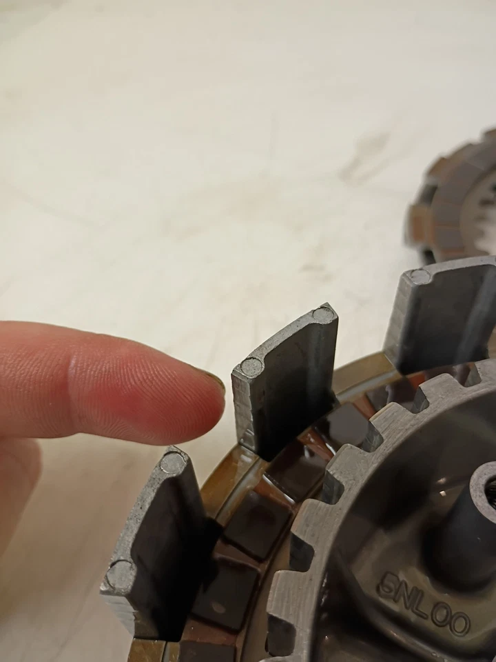 Conjunto de cesta de embrague Yamaha Yz250f 2002 5nl-16150-10-00 Foto 2 de 4