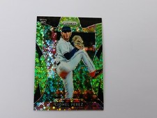 2019 Panini Prizm Tier II Lime Green Donut Circle /199 Cionel Perez #185 Rookie