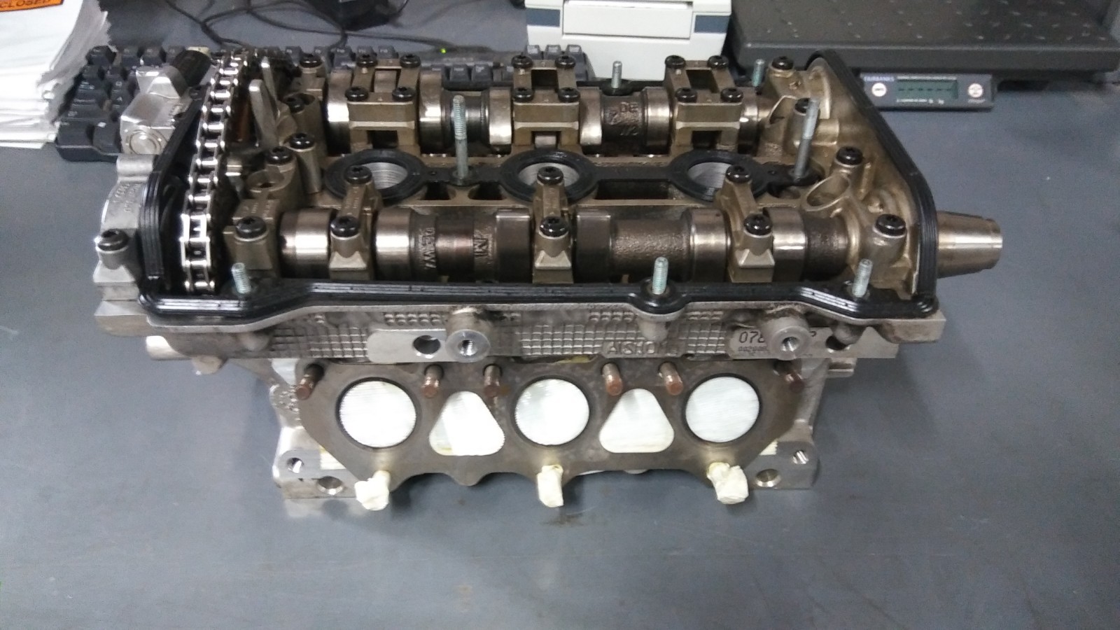 VW Passat Audi A4 A6 2.8l V6 Right Cylinder Head AHA ATQ 30 Valve