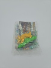 NIP BURGER KING THE LAND BEFORE TIME CERA TRICERATOPS KIDS CLUB 1997 TOY