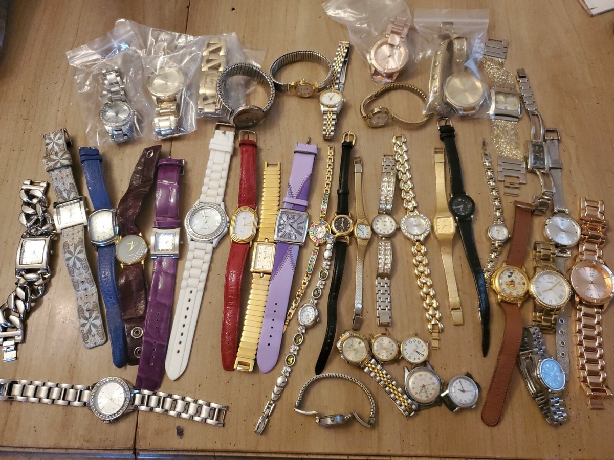 Lot ladies watches Timex Geneva more Ladies Timex Indiglo Extra Long Band Wrist Watch 22587 - Etsy main image 4