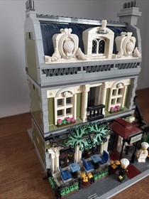 LEGO Creator Expert Parisian Restaurant 10243 Modular Buildings Set Minifigures