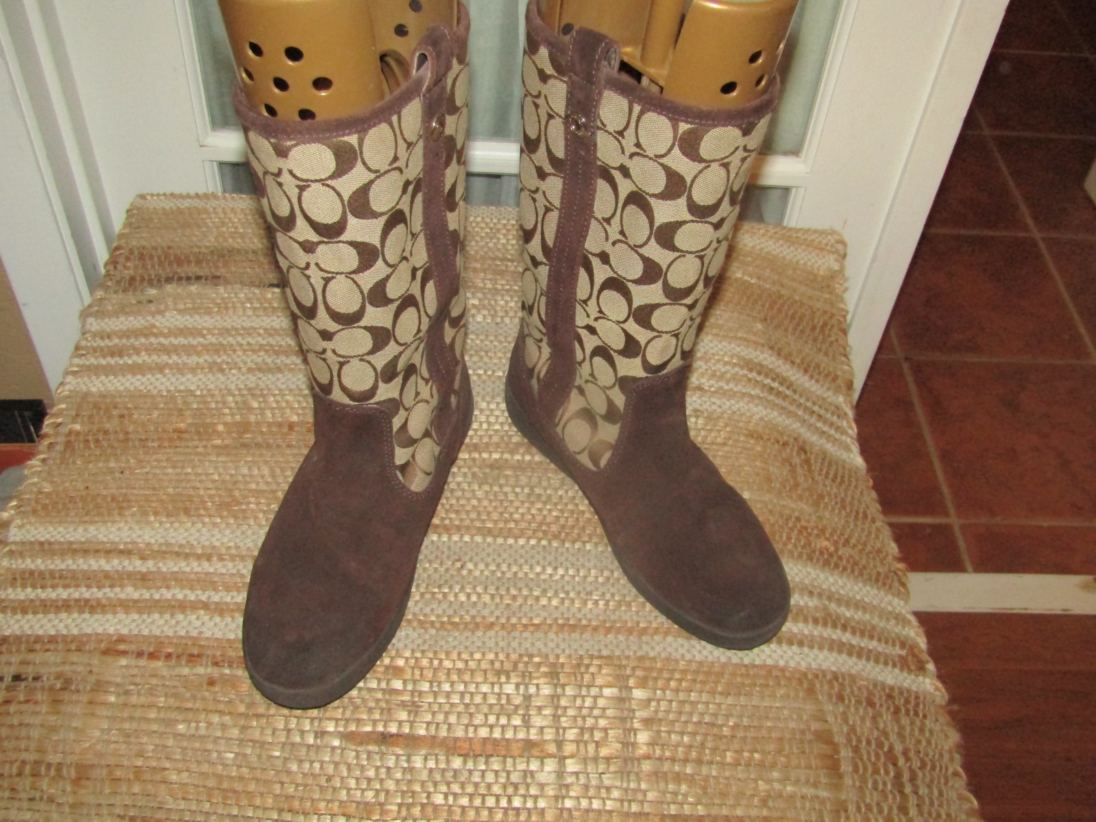 SAOLA Stivali COACH Tullip donna taglia 7 B stile marrone F2020 G12 foderati suola gomma