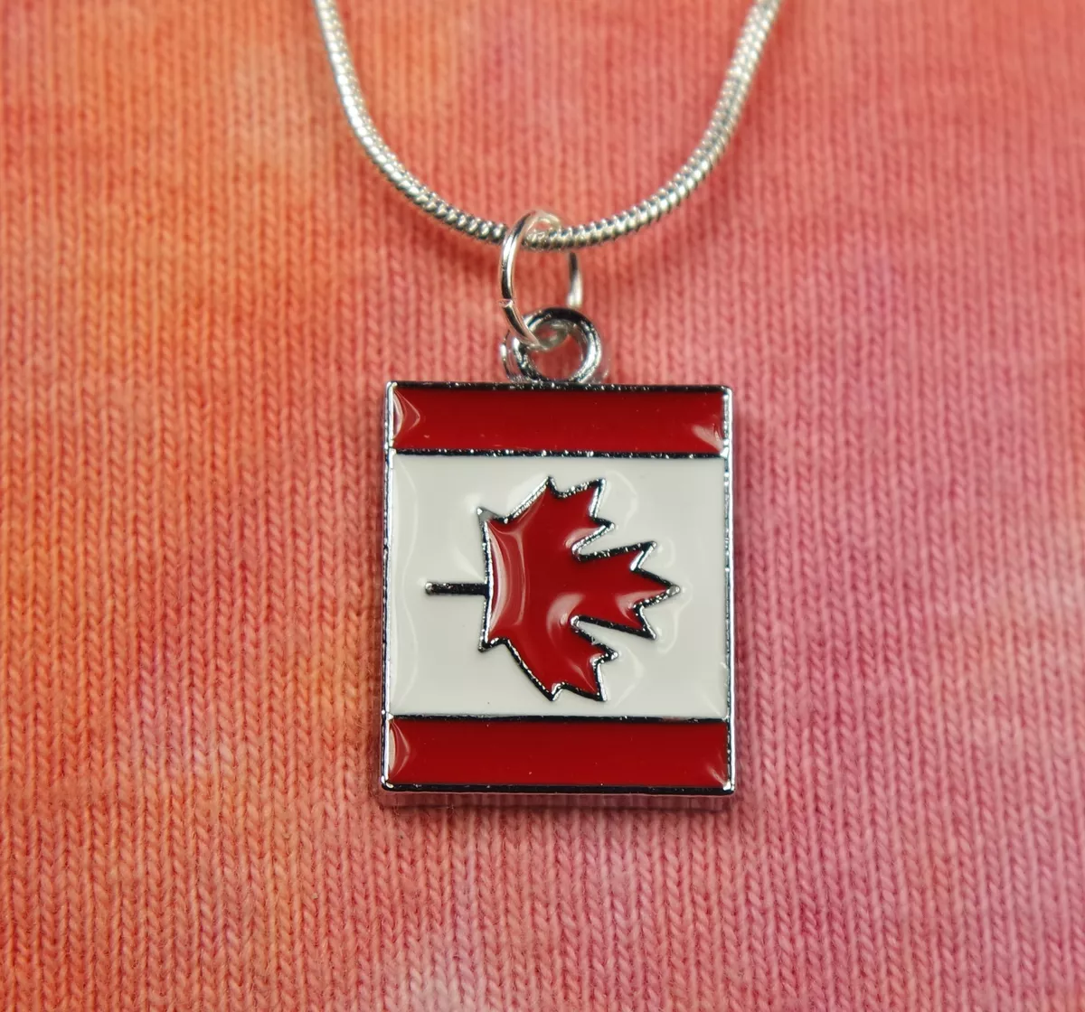Charm necklace best sale canada