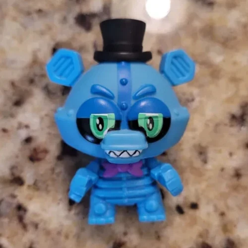 Виниловые коллекционные фигурки и куклы Mystery Minis Freddy