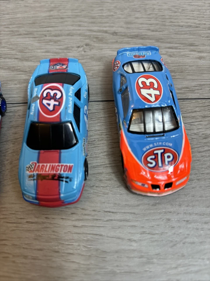 理查德·佩蒂 #43 NASCAR 汽车 8 件装所有不同的罩布里斯托尔 Ect 赛车 — 第 4/4 张图片