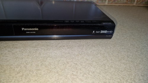 500GB Panasonic DMR-XW380 DVD/HDD Recorder Twin Freeview HD Tuners Multi - Picture 2 of 13
