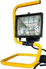 FLOOD LIGHT - 500 W - for DIY or 230 volt SITE WORK by WICKES - 36 x 23 cm GOOD