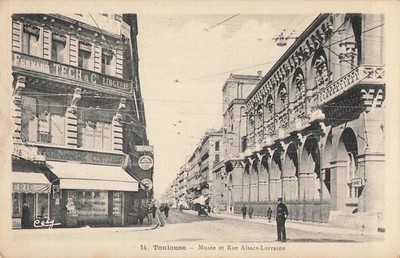Toulouse le musée et rue Alsace Lorraine 107210 