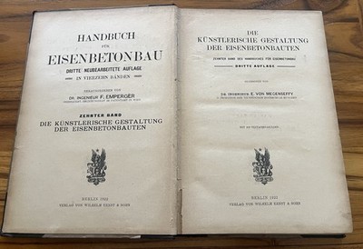 Die Kunstlerische Entwicklung Heines im Buch der Lieder Struktur- Und Stilstud..