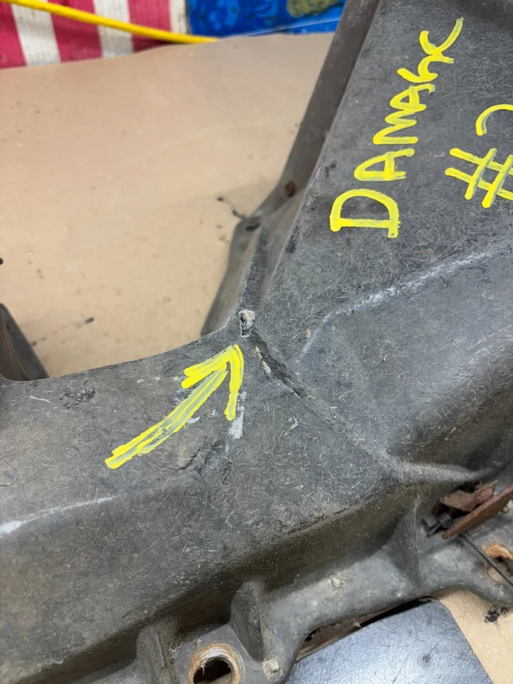 67 68 1969 1970 K10 C10 CHEVROLET GMC TRUCK BLAZER UNDERHOOD HEATER BOX BROKEN - Image 3 of 4