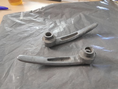 Coppia Maniglie Interne Sportelli Fiat 600 D Originali Zama - Picture 2 of 3