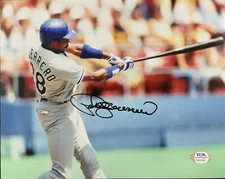 PEDRO GUERRERO DODGERS 1981 WS MVP SIGNED 8X10 PHOTO  PSA 9A55842