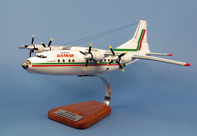 Antonov An - 12 BALKAN   Антонов   Riesig XXL  / Aircraft / YakAir Woodmodell