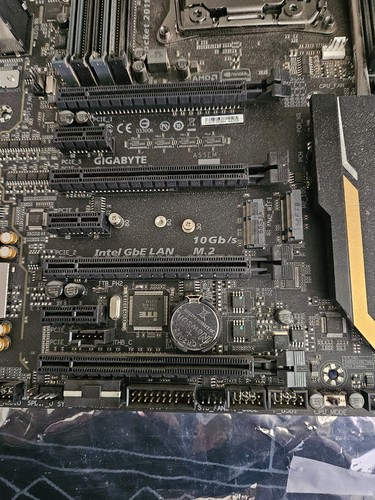 GIGABYTE GA-X99 SLI SCHEDA MADRE GAMING + PROCESSORE i7-5820k LGA 2011-3 DDR4 - Foto 8 di 8