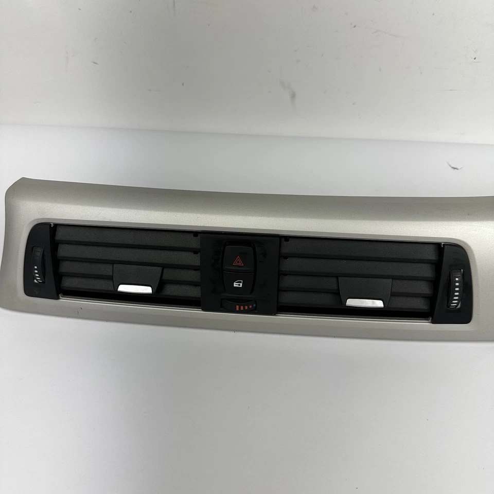 2012-2015 2016 BMW 328i F30 центральная панель отделки с вентиляционным отверстием 9218552-15 OEM - Изображение 2 из 4